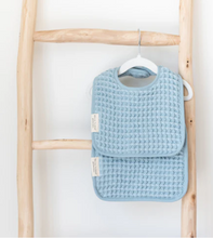 Load image into Gallery viewer, Reversible Burp & Bib Set Fog