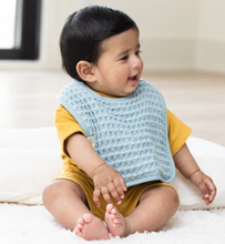 Load image into Gallery viewer, Reversible Burp &amp; Bib Set Fog