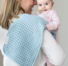 Load image into Gallery viewer, Reversible Burp &amp; Bib Set Fog