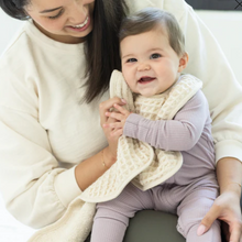Load image into Gallery viewer, Reversible Burp &amp; Bib Set Linen
