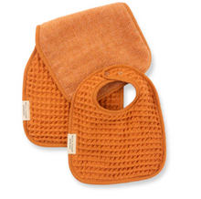 Load image into Gallery viewer, Reversible Burp &amp; Bib Set Pumpkin