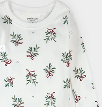 Load image into Gallery viewer, Mistletoe Pajamas