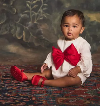 Load image into Gallery viewer, Baby Bow-ment Romper