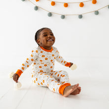Load image into Gallery viewer, Pumpkin &amp; Boo Pajamas